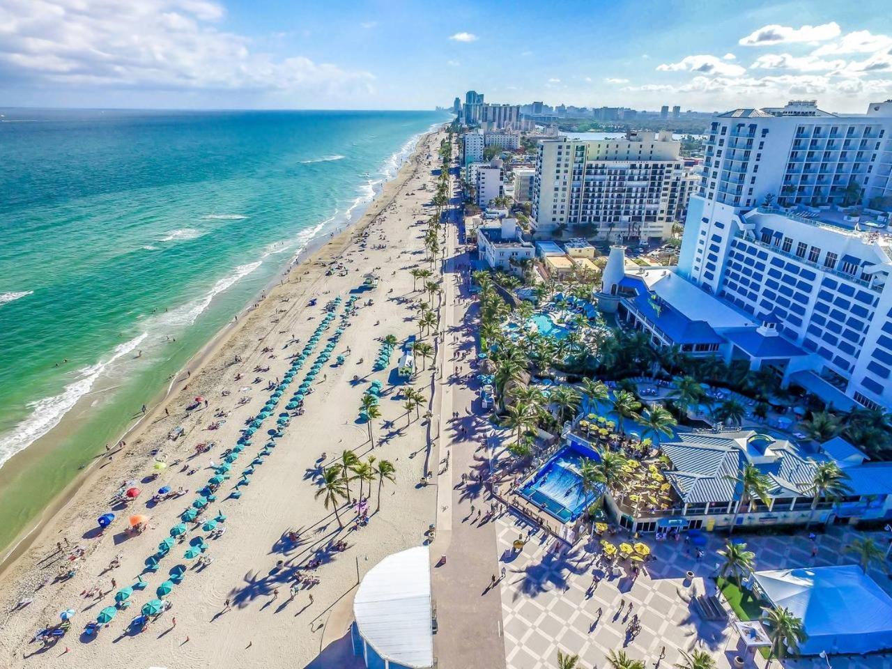 Lovely 1Br W Parking Space & Walk To The Beach #7 Hollywood Bagian luar foto